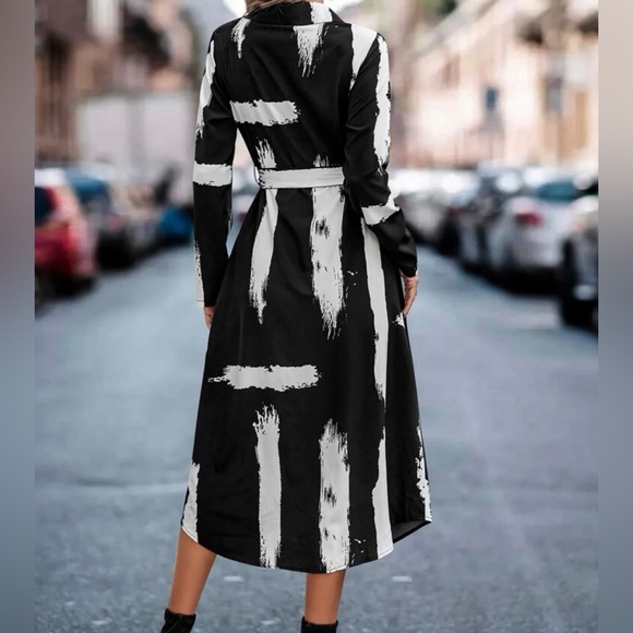 Belted Shirt Dress With Black and White Pattern - Picture 2 of 3